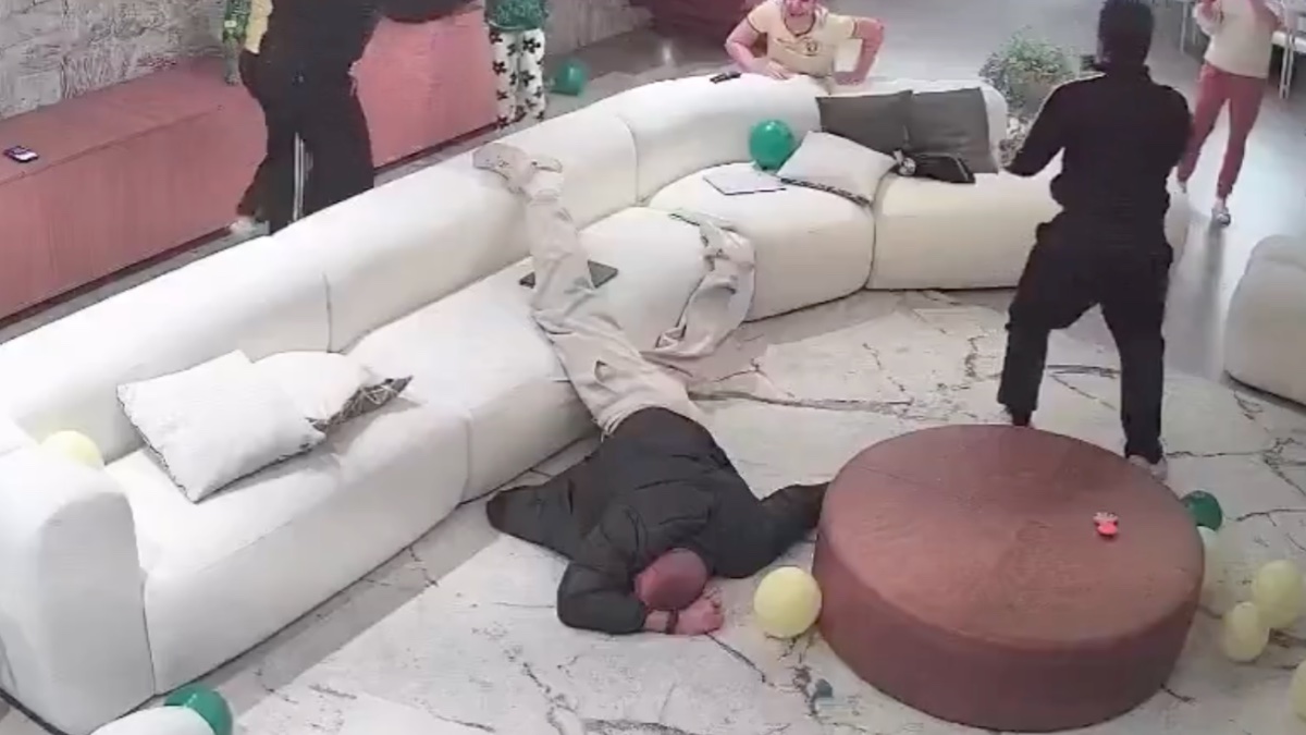 Video: Brazilian Goalkeeper Collapse in Shock After Being Called in 2026 World Cup Squad