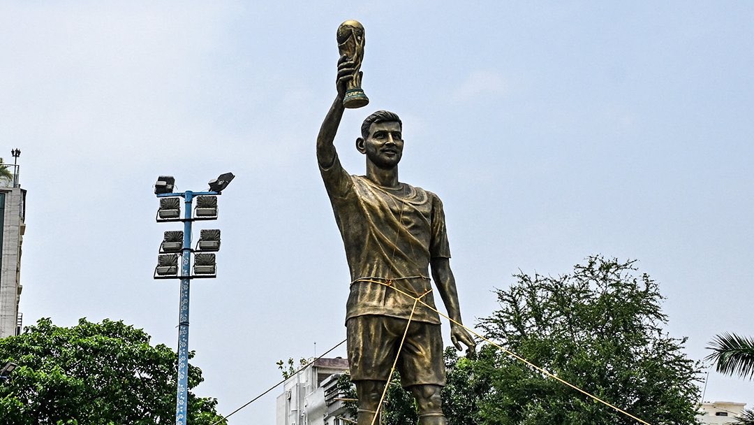 Giant Messi Statue in India to Be Removed Over Safety Concerns